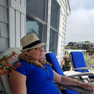 Meet your Posher, Tara